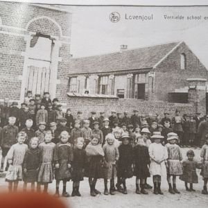 vernielde school Lovenjoel